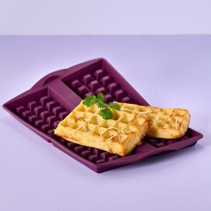 Tupperware Silicone Waffle Form Baking | TFV906238