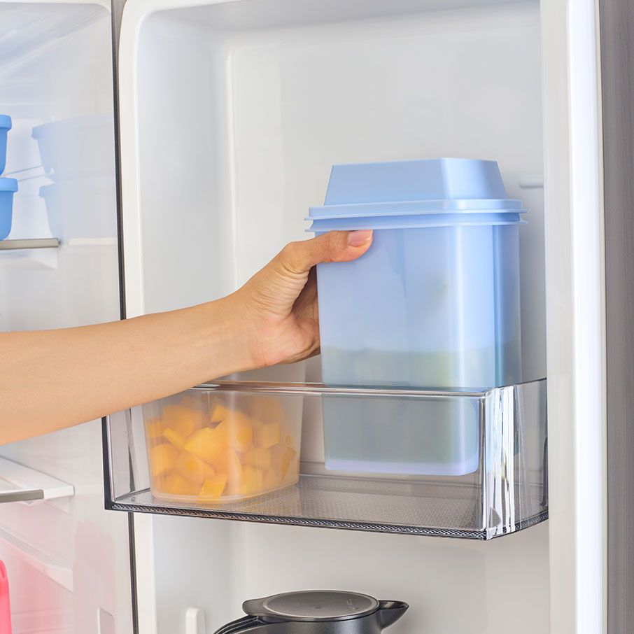 Tupperware Pick-a-deli Container Sheer Ice Cube Refrigerator Storage | MCN971846